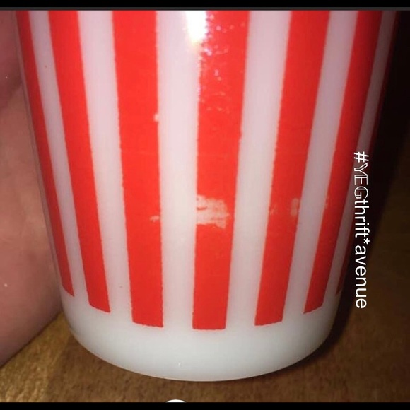 ๐ฅ๐ฒ๐ท๐ฝ๐ช๐ฐ๐ฎ Hazel Atlas candy stripes tumblers - Picture 2 of 2